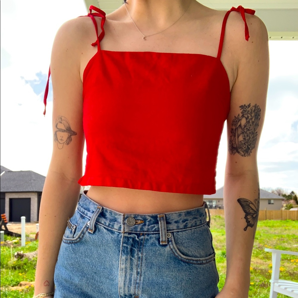 String ties tank top